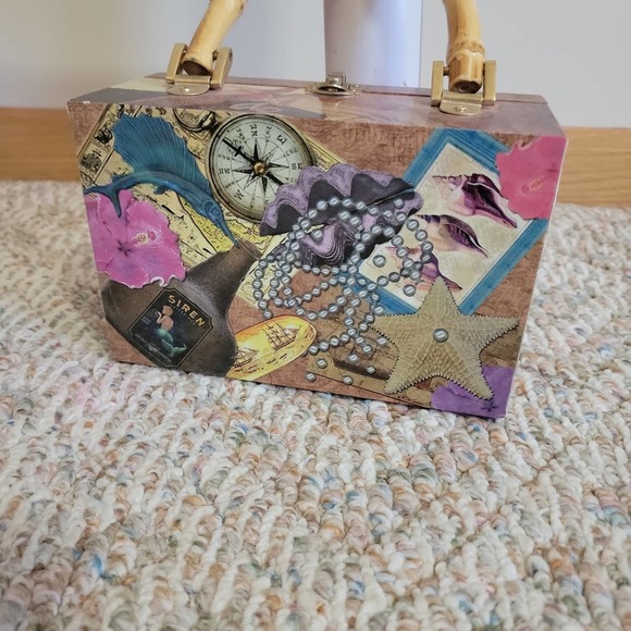 Mermaid Lost Treasures Box Purse Handbag Cosmetic Trunk Bag - Picture 3 of 10